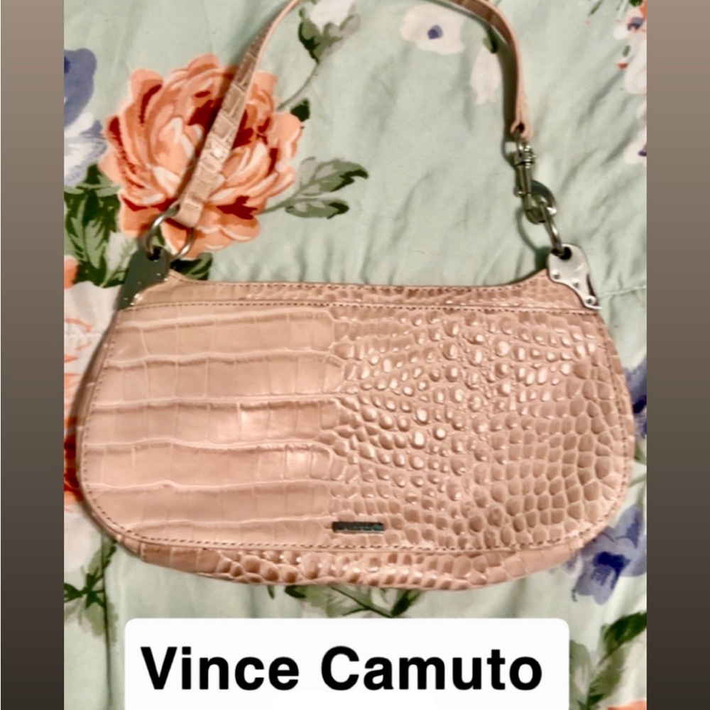 Vince Camuto light pink shoulder bag
